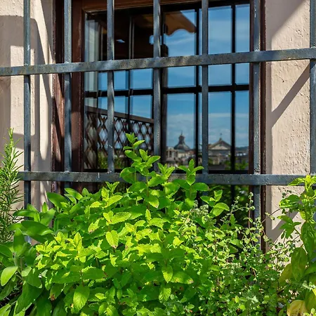 Apartment Iflat Campo De' Fiori Panoramic Penthouse *